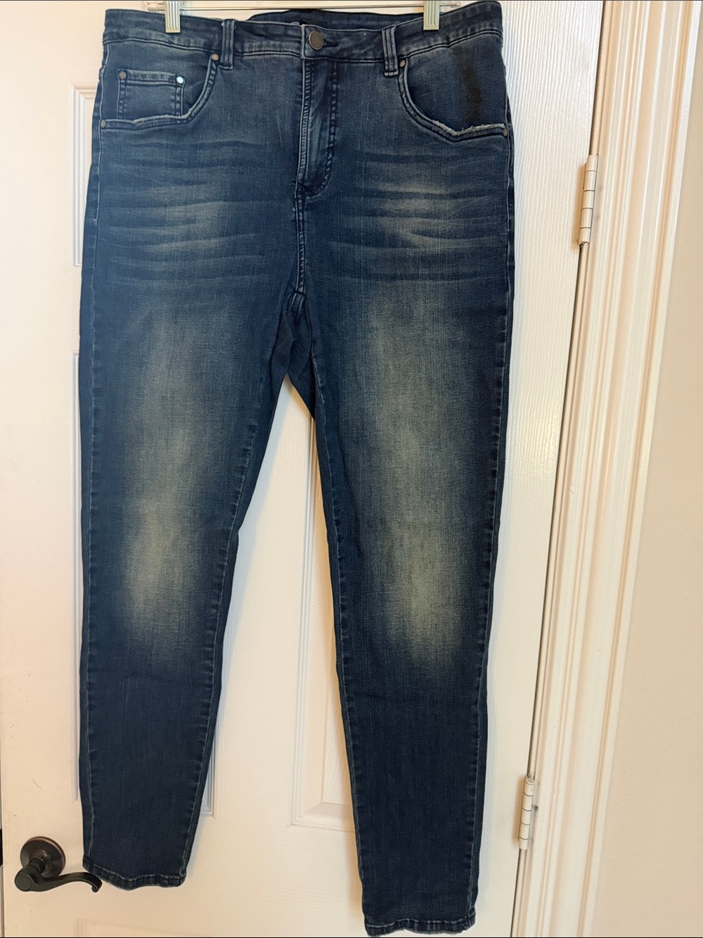 Universal Standard Vintage Logan Distressed Jeans Sz 14 32 Length